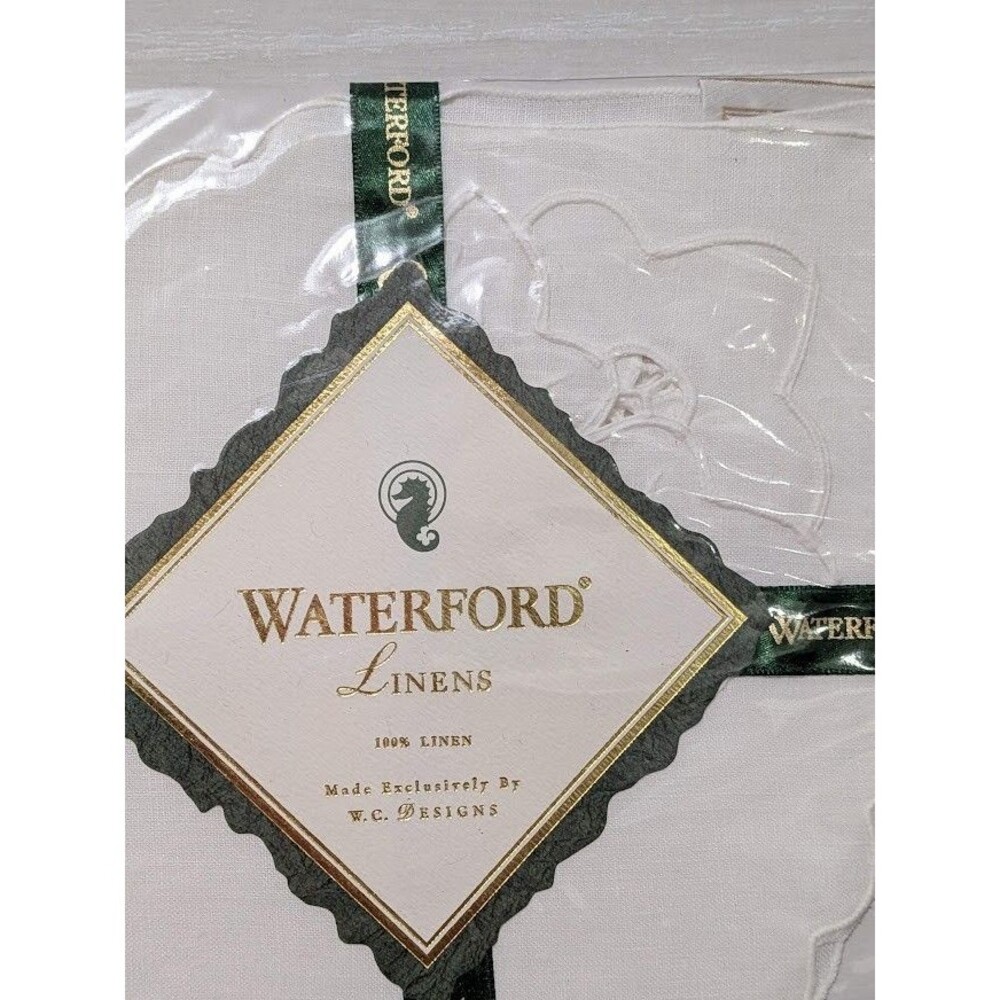 NEW Vintage 1996 Waterford Linens Castlemaine White Bread Cover 100% Linen 16x16